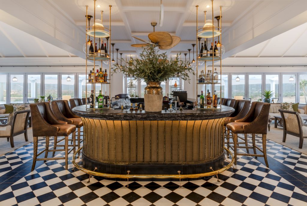 romantic-getaway-in-luxury