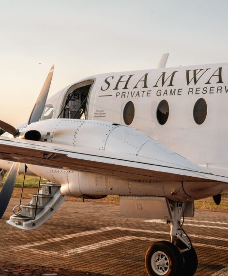 Aircraft side view