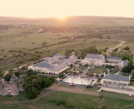 Katherine-Jenkins-Performing-At-Shamwari-For-Wilderness-Foundations-50th-3